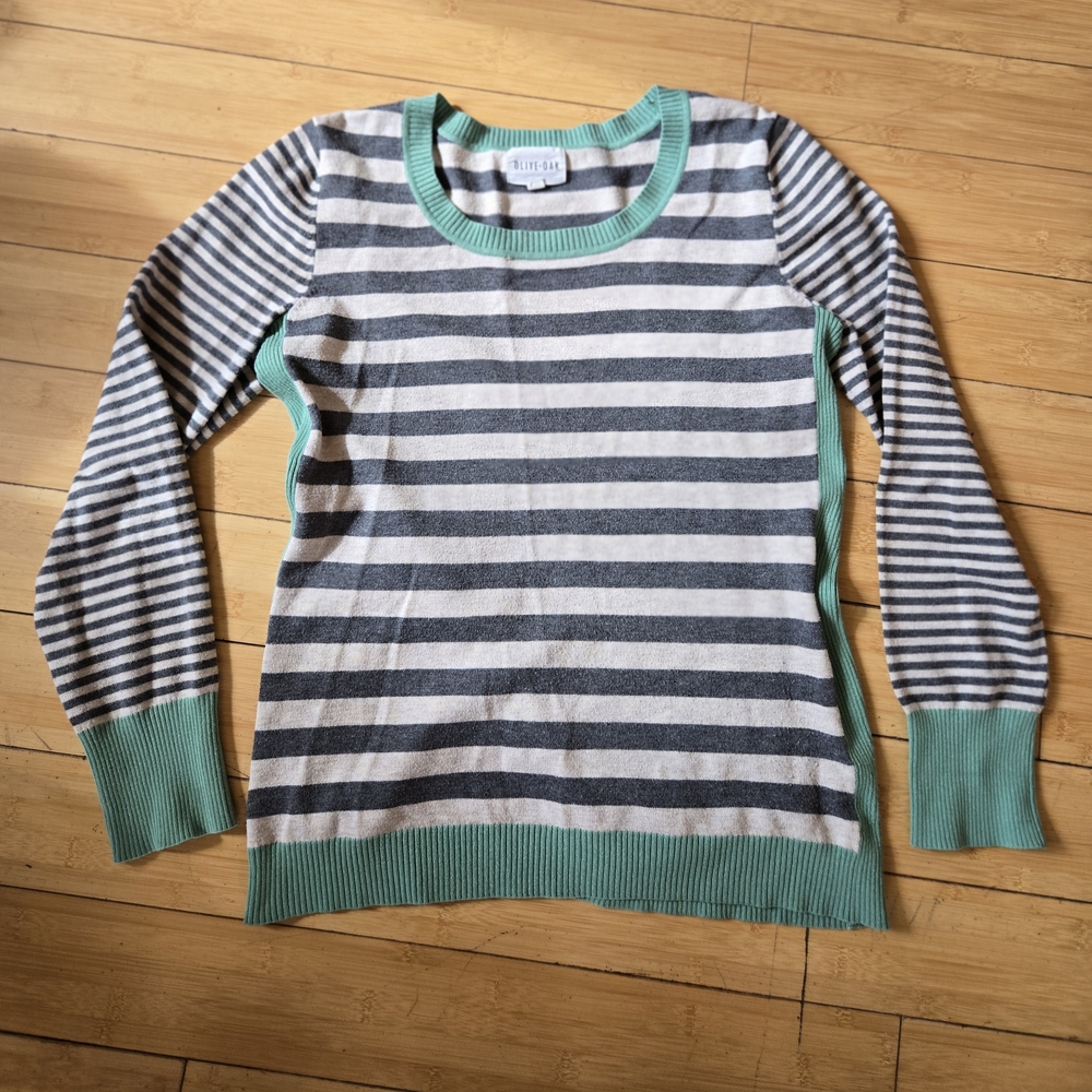 Olive & Oak Womens Sweater